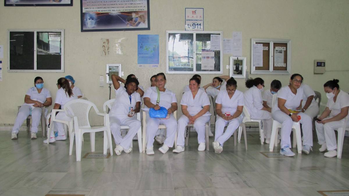 Hasta 50 pacientes atiende una enfermera auxiliar en el Rivas