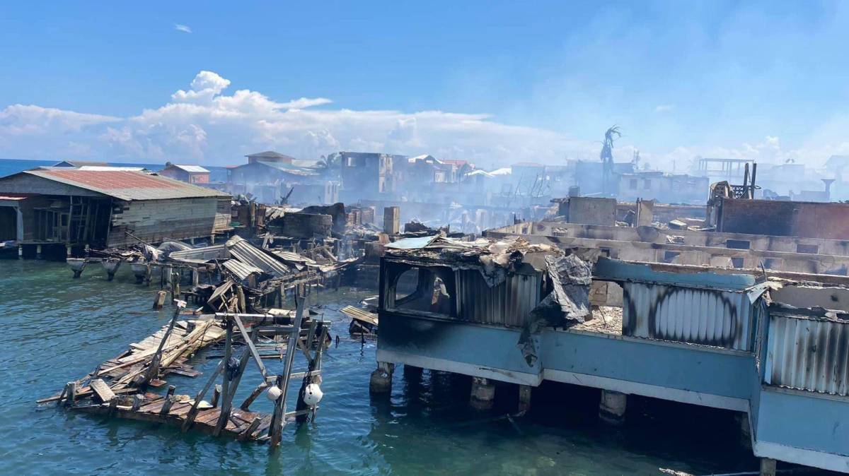 Guanaja en llamas: las impactantes imágenes del destructor incendio