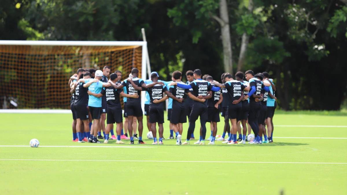 La selección de Honduras realizó su práctica en la Escuela Bilingue Happy Days And Freedom.