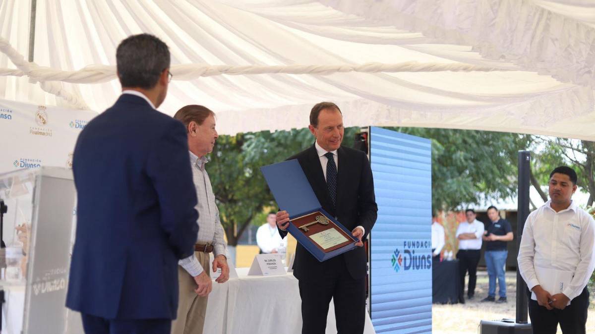 Emilio Butragueño, exjugador del Real Madrid, demostró su satisfacción por la labor que desarrollan con su aliado estratégico en Honduras.