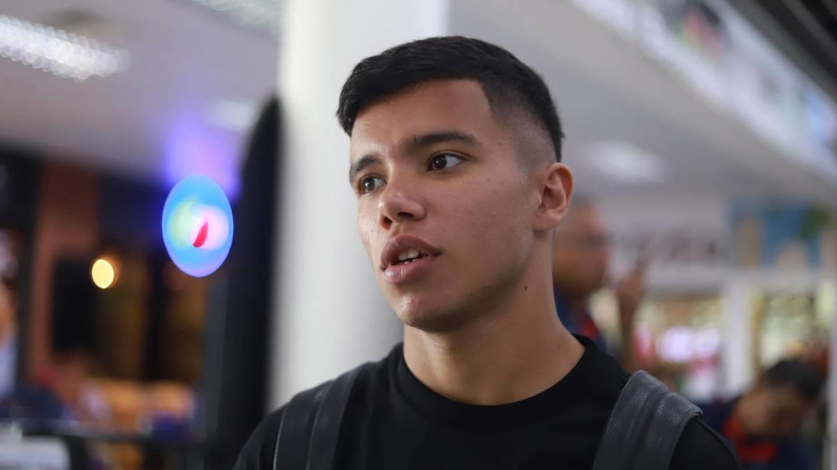 El chico Osorto partió este jueves rumbo a Bélgica.