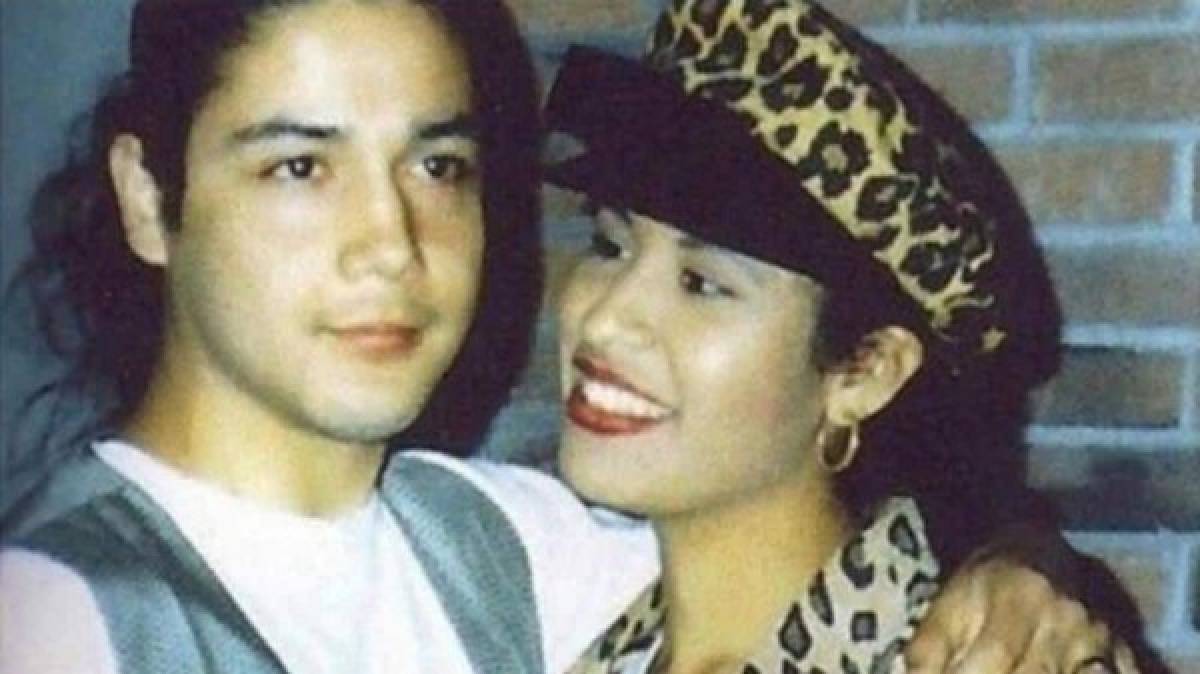 Pero, el homicidio de Selena cambió todos los planes y al músico no le quedó más que vender la propiedad en la que había ideado sus sueños de familia. Chris Pérez decidió vender el terreno que ambos compraron y en el que planeaban vivir su vida matrimonial. 'No podría soportar la idea de vivir allí, en ese terreno, sin ella', dijo.<br/><br/>