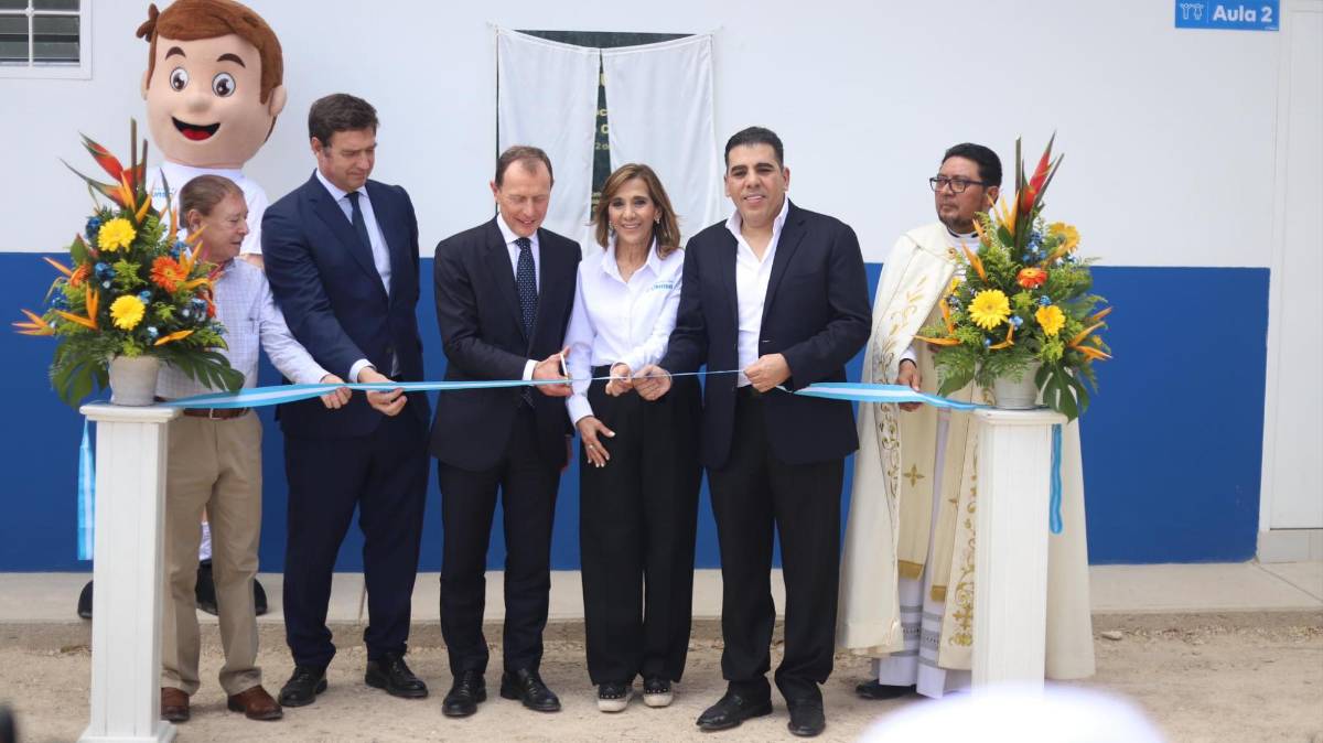 Emilio Butragueño en el momento de la inauguración de la cuarta escuela sociodeportiva.