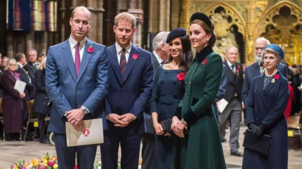 Cuando Harry llevó a Meghan a Londres, William y Kate la recibieron con los brazos abiertos, según confesó el hijo menor de la princesa Diana a Oprah. Pero las cosas cambiaron rápidamente.