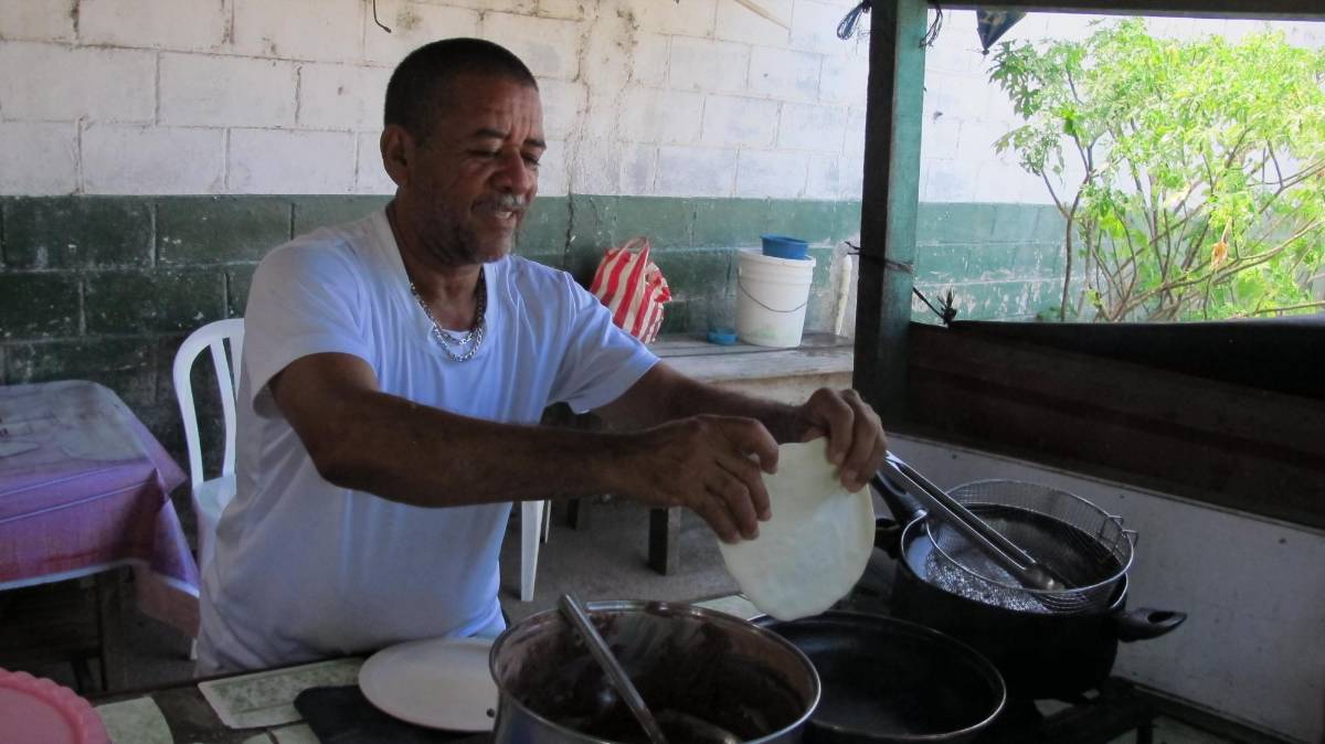 Marco Antonio Rosales desafía los estereotipos del machismo