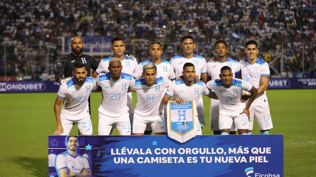 El 11 titular de Honduras que venció 2-0 a México en el estadio Nacional Chlato Uclés.