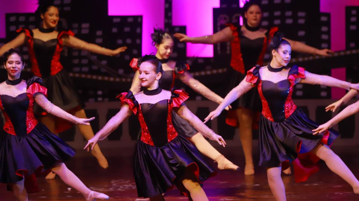 Bellas Artes presenta su show artístico Dancing in New York