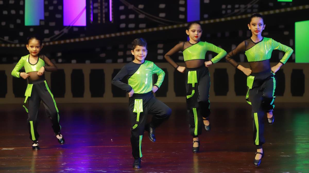 Bellas Artes presenta su show artístico Dancing in New York