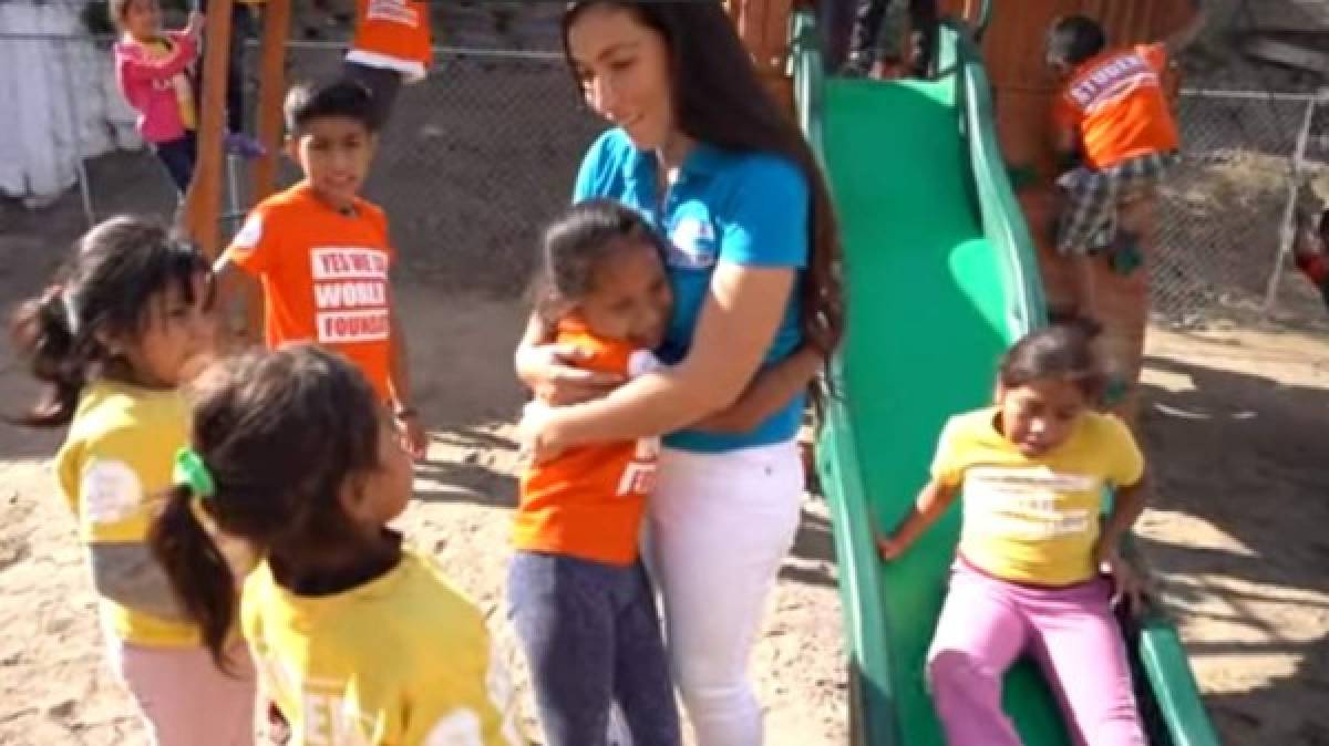 Los Angeles Time dio a conocer esta noticia que está dando la vuelta al mundo por el enorme impacto que genera en la vida de estos niños que no pueden acudir a la escuela ni tampoco tener una infancia normal.