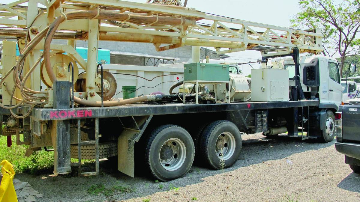 Fracasa perforación de seis pozos en La Ceiba y culpan al Sanaa