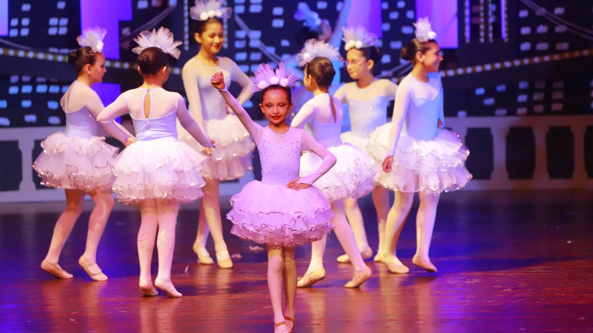 Bellas Artes presenta su show artístico Dancing in New York