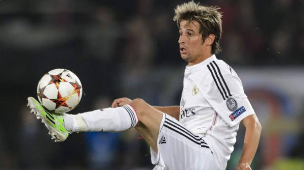 Fábio Coentrão: Sorpresivamente el lateral portugués sigue en el Real Madrid y en el club buscan a como de lugar sacarlo del equipo. De momento no encuentra equipo que se ha interesado en sus servicios.