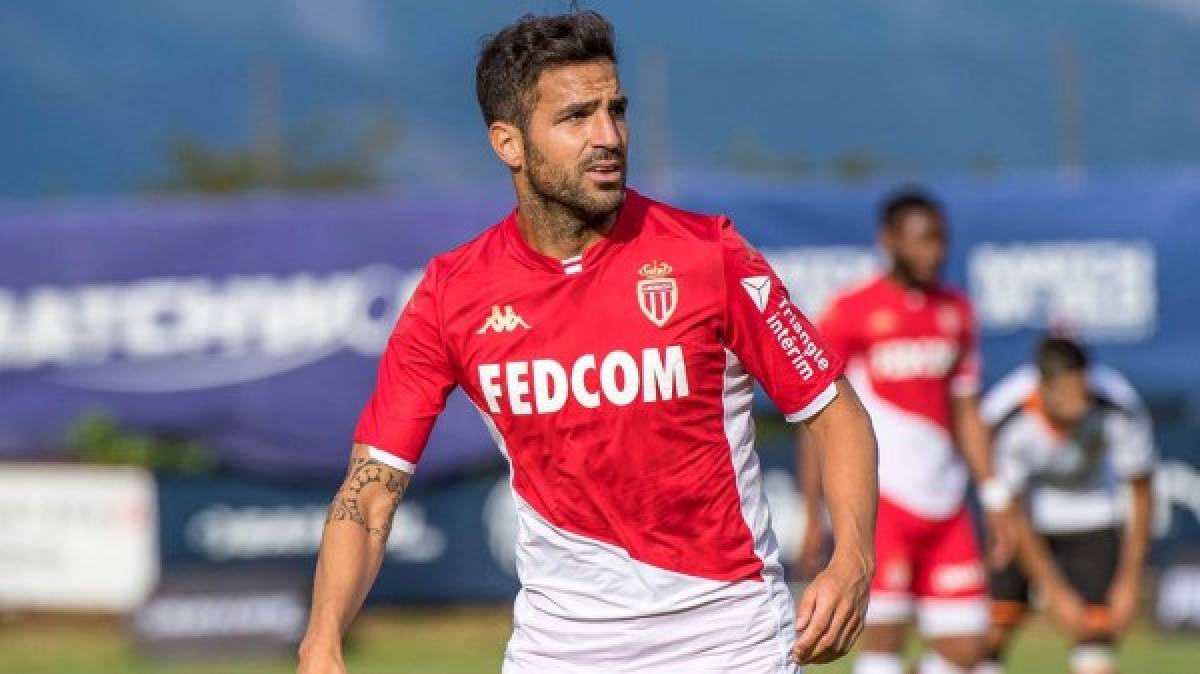 Según informa France Football, el internacional español Cesc Fábregas, es pretendido por el club qatarí Al-Gharafa. El centrocampista del AS Mónaco es uno de los emjores pagados del equipo del Principado. A sus 33 años y despues de haber jugado en Arsenal, Chelsea y FC Barcelona, el catalán, lleva jugando temporada y media en la Ligue 1, y no está a su mejor nivel. 36 partidos, un gol y una asistencias.