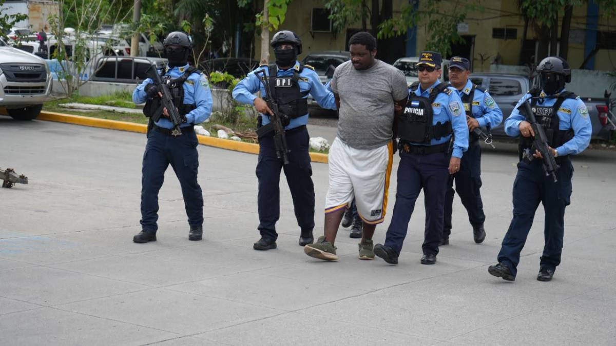 Policía: sicario habría intentado huir del país tras asesinato de Dereck McNeil en Roatán