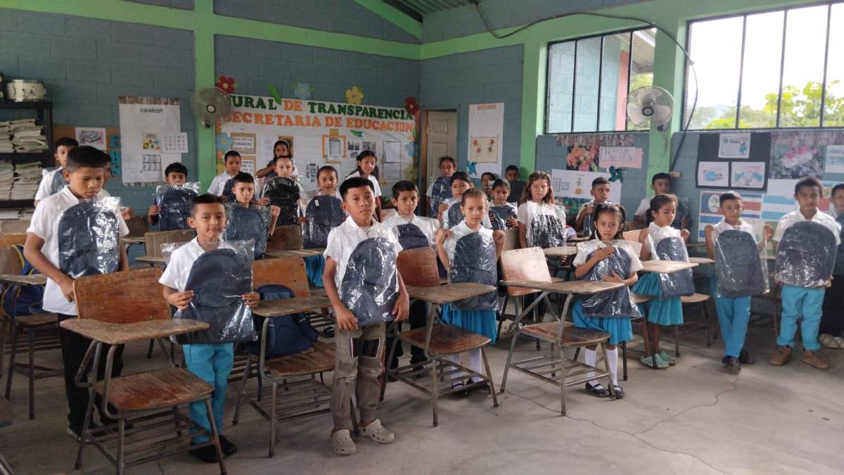 Más del 70% escuelas públicas solo tienen uno o dos maestros