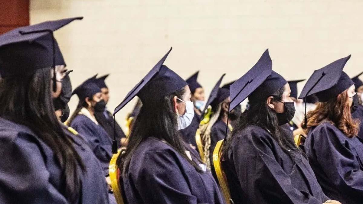 UPNFM gradúa 75 nuevos profesionales, la segunda ceremonia tras dos años de pandemia