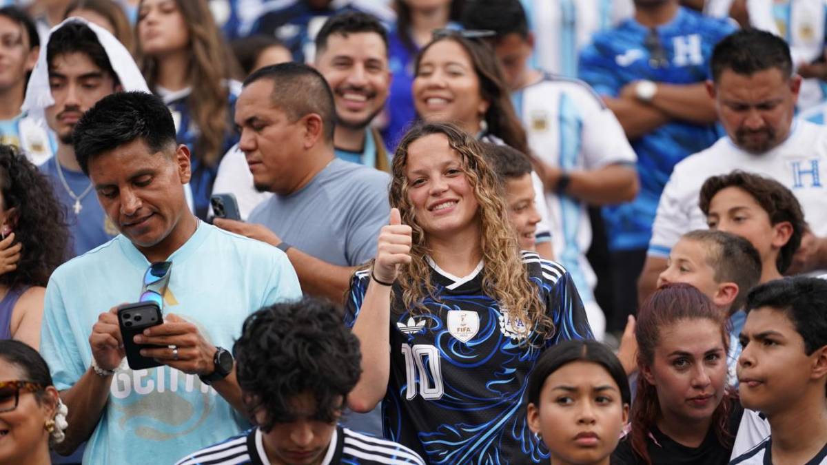 Las bellezas del Argentina vs Honduras: chicas roban miradas en Estados Unidos