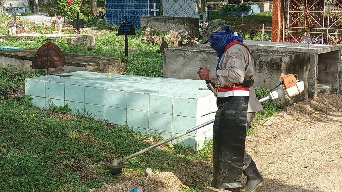 Listos cementerios por Día de Difuntos en San Pedro Sula