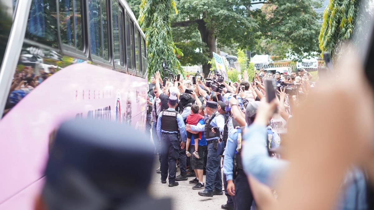 Fotos: Con caravana reciben a Messi en San Pedro Sula