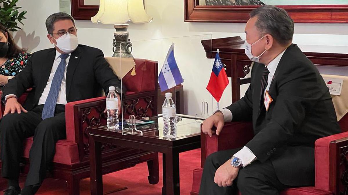 Presidente hondureño promueve en Taiwán el desarrollo del Golfo de Fonseca
