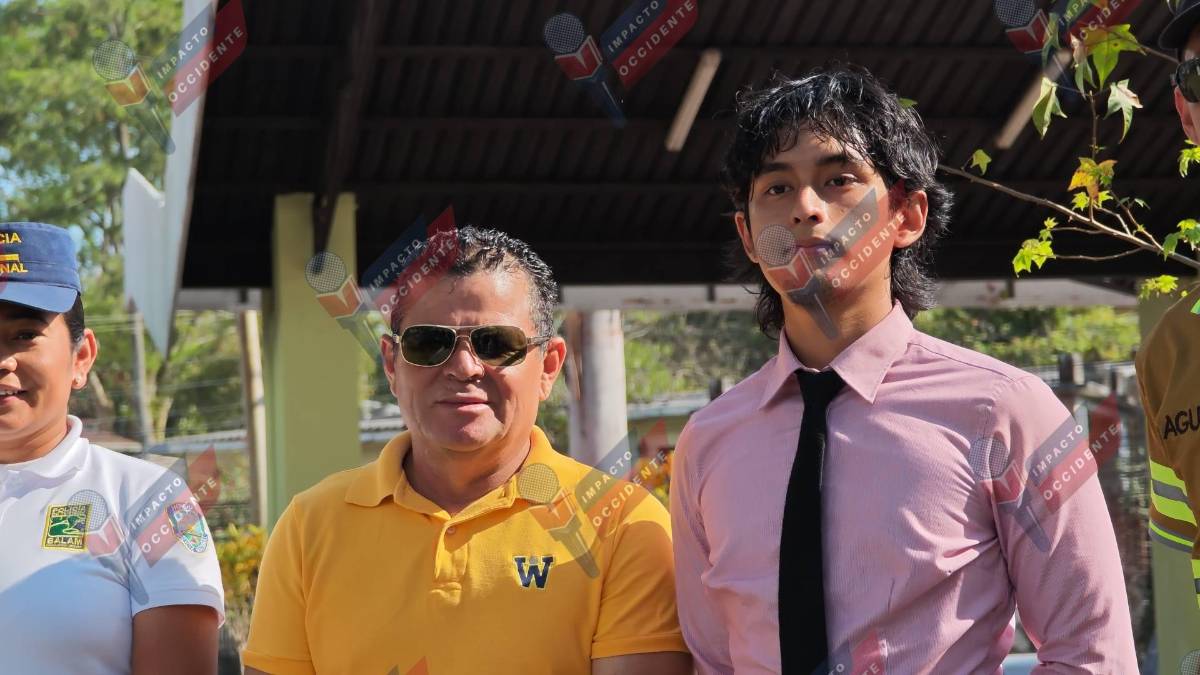 Hondureño llena de grafiti un parque, lo sube a redes; su papá lo entrega a las autoridades