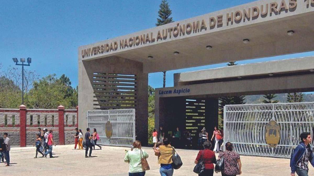 Estudiantes de la Unah exigen aplazar el retorno de clases presenciales