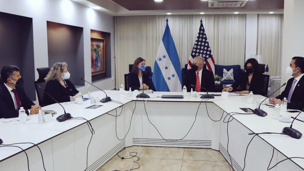 Subsecretaria de Estado adjunta de EEUU trata en Honduras sobre la corrupción