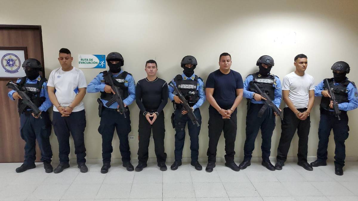 El 17 de abril cinco agentes de la Dipampco fueron capturados bajo los cargos de secuestro agravado y otras agresiones sexuales en perjuicio de testigos protegidos.