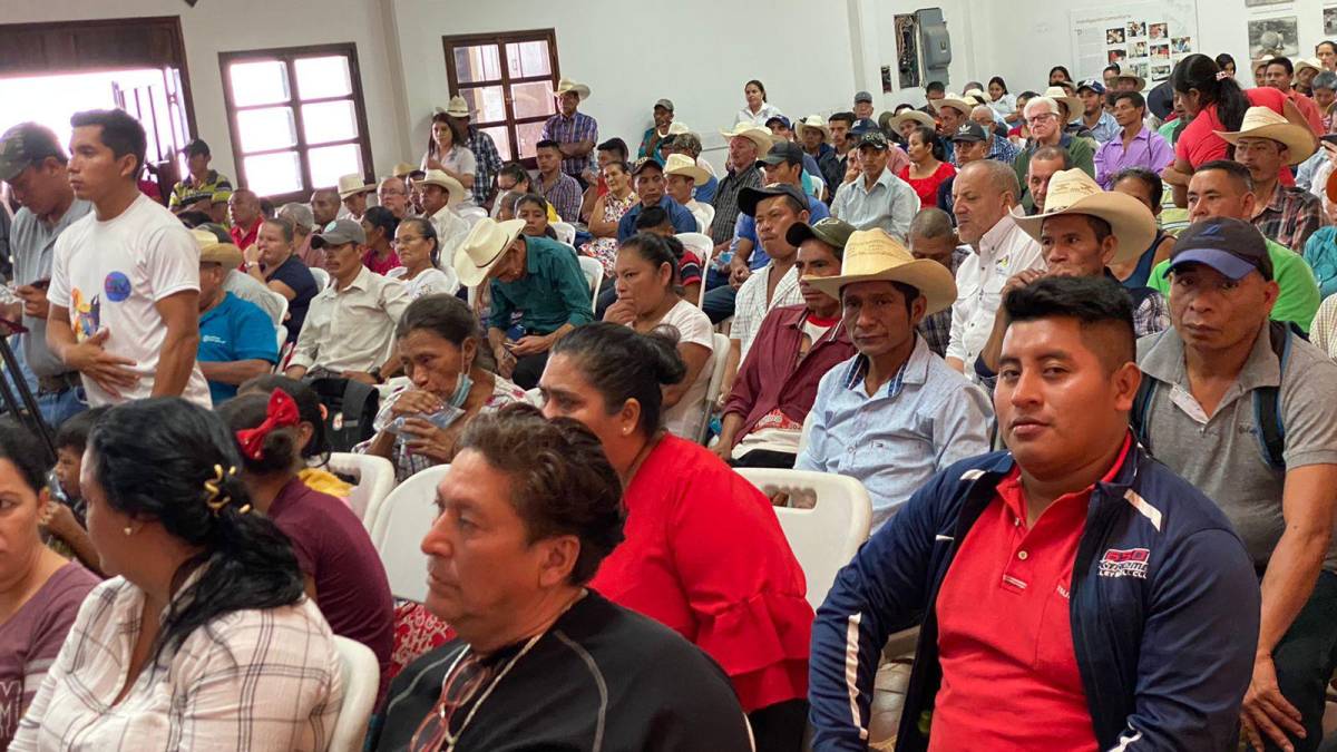 Se contó con la participación de líderes comunitarios.