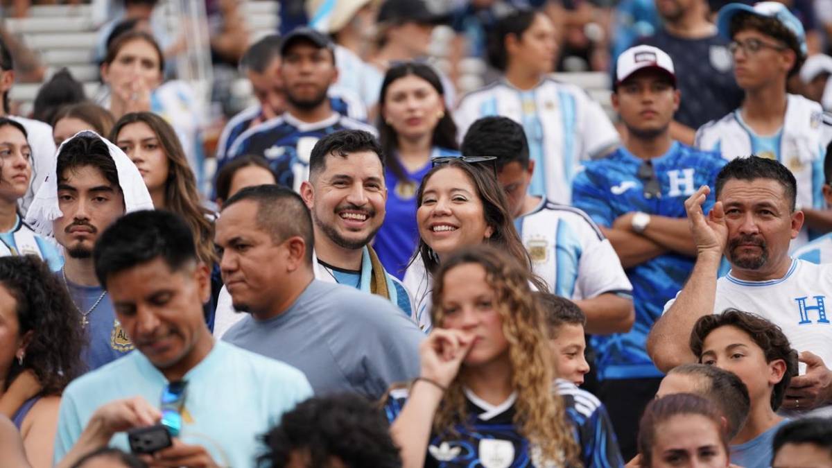 Las bellezas del Argentina vs Honduras: chicas roban miradas en Estados Unidos