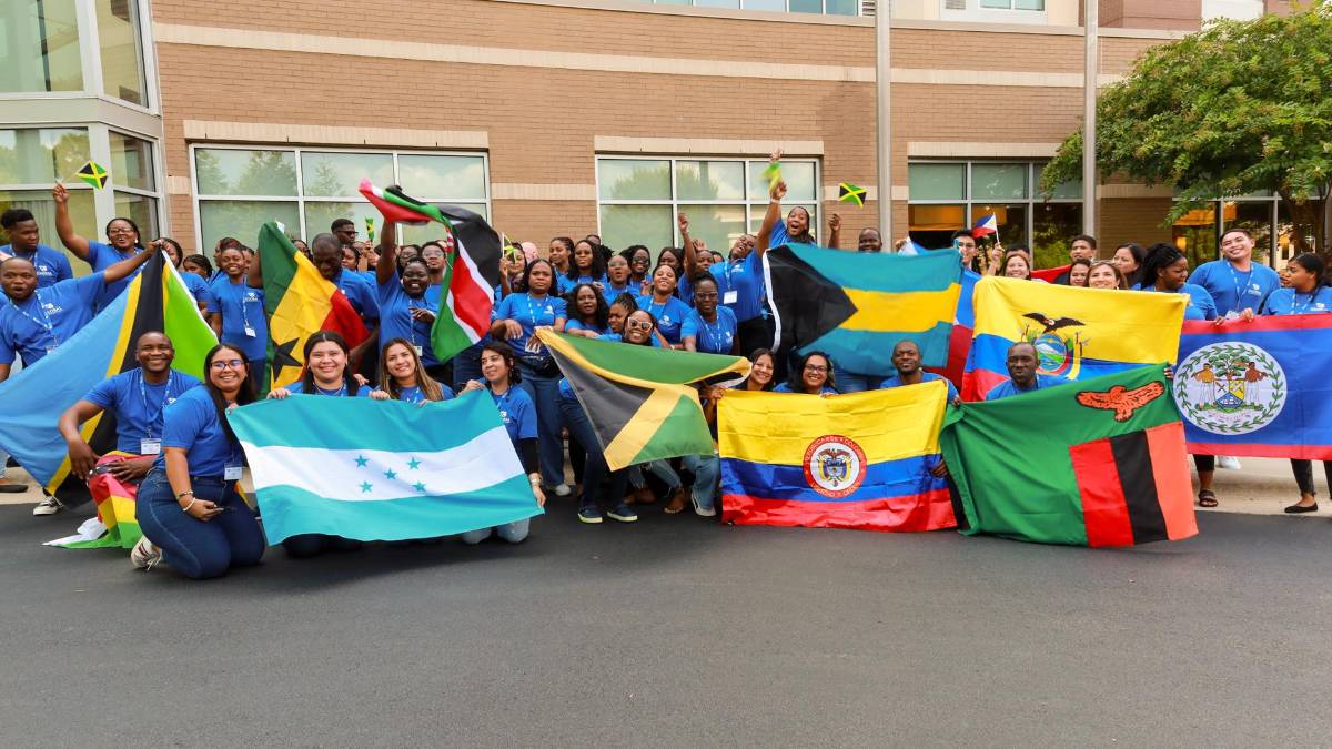 Reclutarán maestros bilingües para trabajar en Estados Unidos