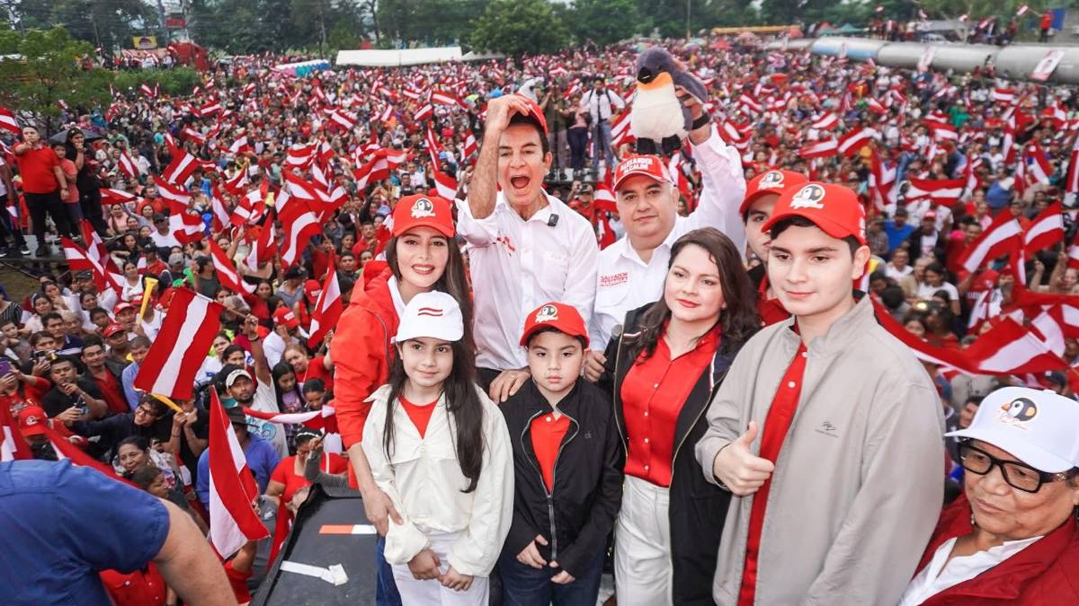 Nasralla promete liberar del tráfico a El Progreso y a construirle un hospital