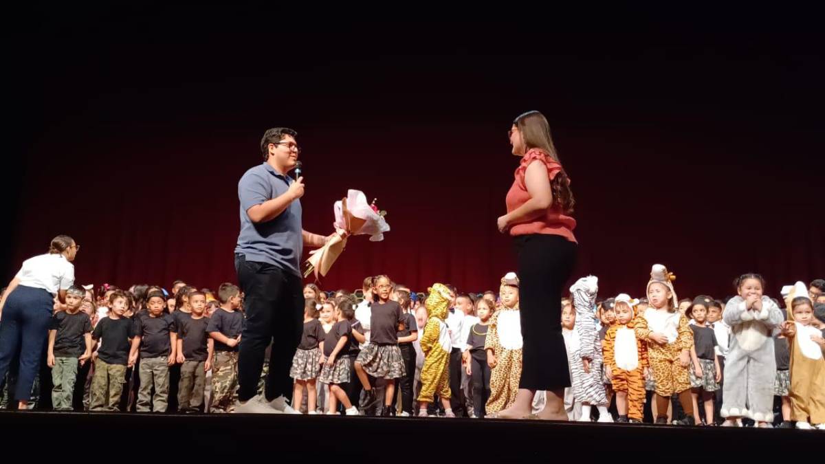 Talent show Grace Christian Academy: noche de música y de petición de matrimonio