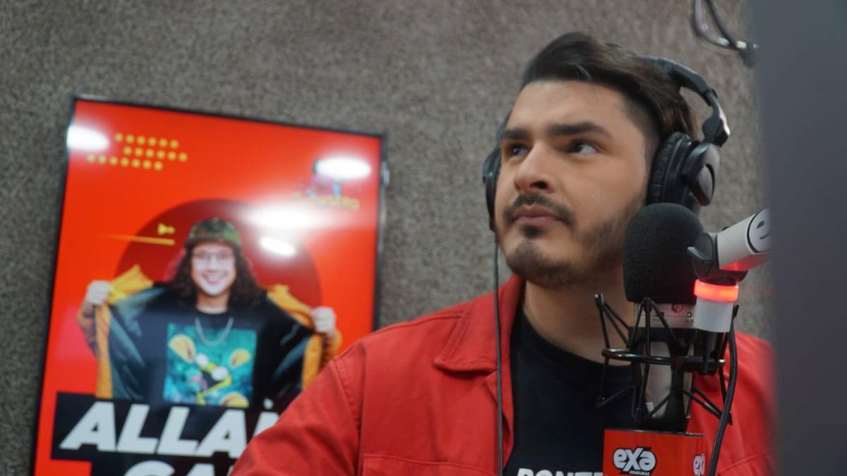 Ricardo Valle, locutor de Exa.