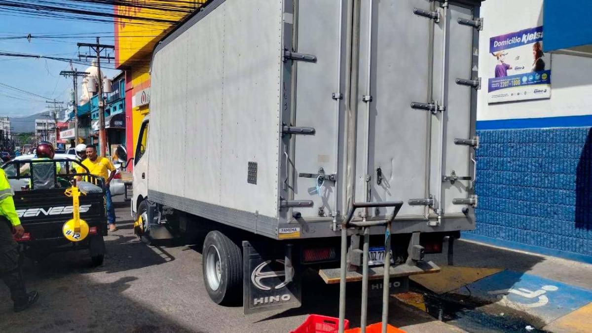 Chachas para buses y camiones mal estacionados