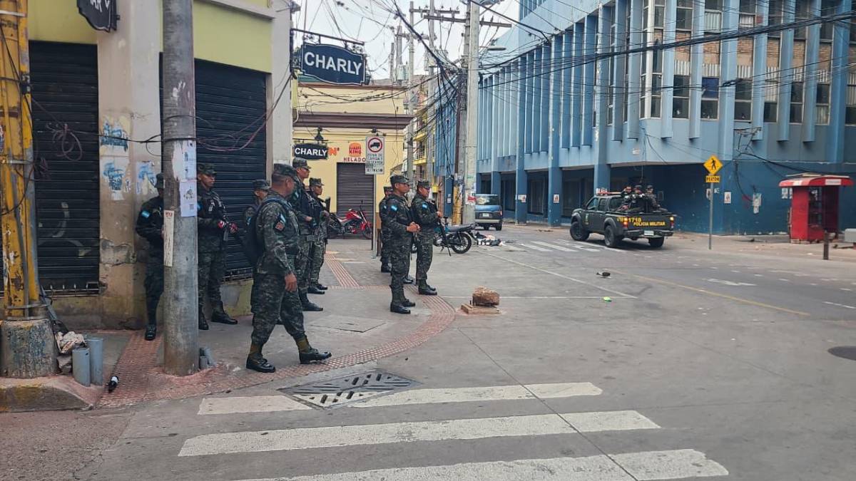 Fuerzas Armadas refuerzan seguridad en Tegucigalpa por agenda clave del Congreso