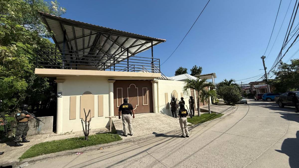 Hummer, mansiones y otros lujos aseguran a supuestos narcos