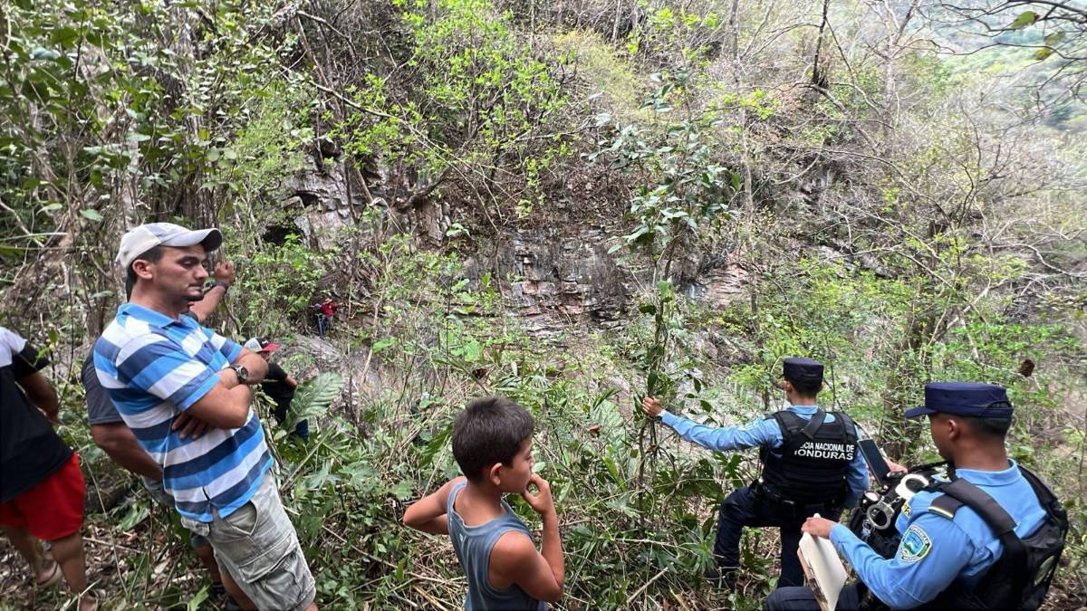 Confirman los nombres de las víctimas del choque entre bus y rastra en Quimistán