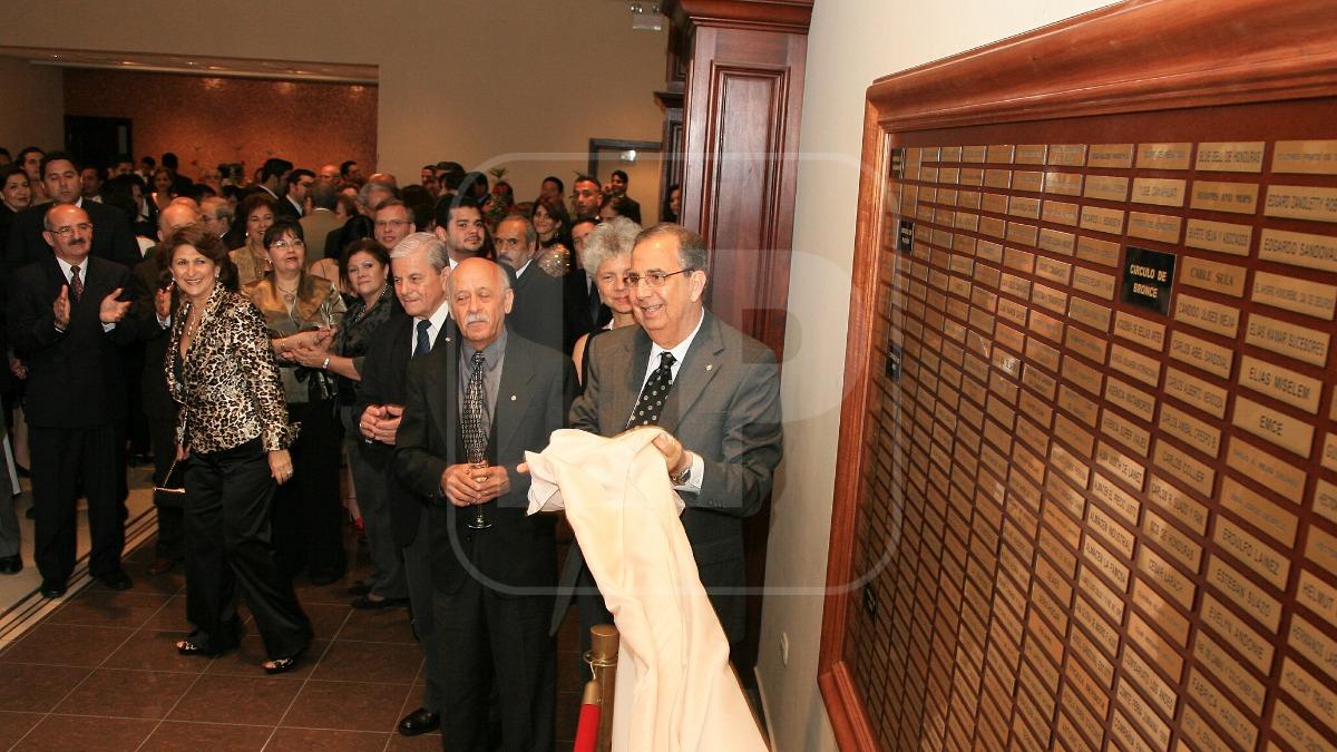 Don Chico Saybe durante la inauguración de una obra.