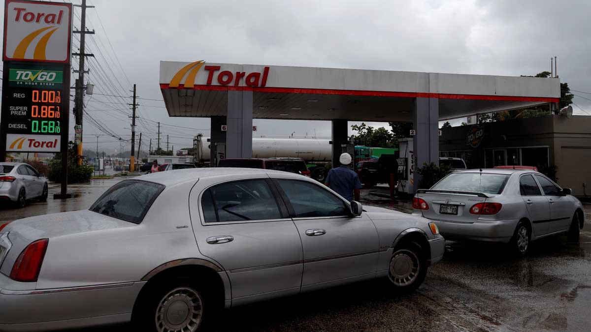 Puerto Rico suspende temporalmente los impuestos a la gasolina y el diésel