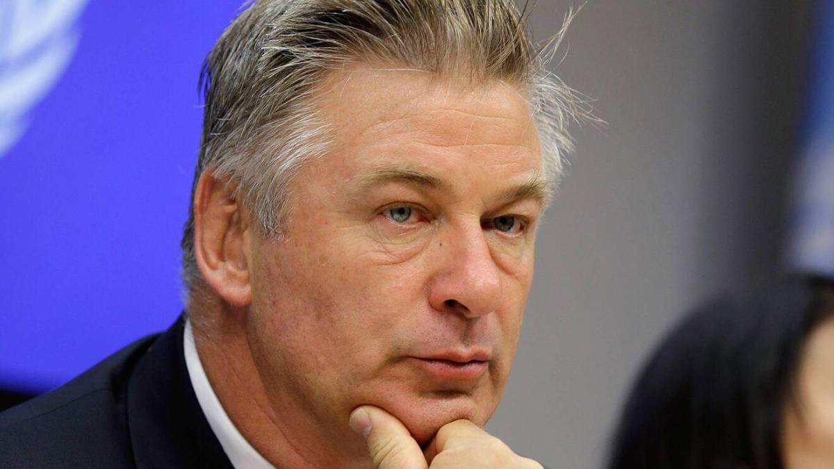 Alec Baldwin no se siente culpable por la muerte de Halyna Hutchins