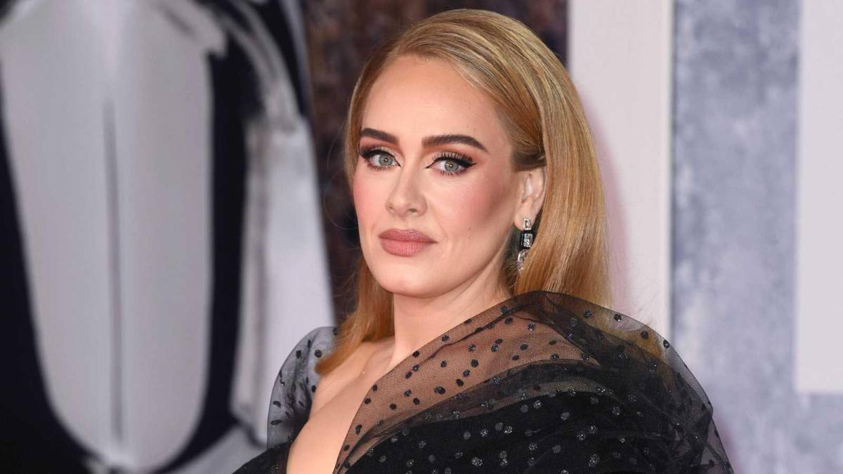 “El rey había sugerido a varias personas a las que le gustaría ver actuar, y Adele y Ed estaban en esa lista. Estaba muy interesado en que fueran parte del concierto”, mencionó un organizador del evento, así lo reseña Elle. Sin embargo, el mismo medio indica que Adele “rechazó la invitación sin ninguna explicación”. Aparentemente, la artista tiene su agenda despejada para ese tiempo, pues, actualmente, sigue presentándose en Las Vegas. 