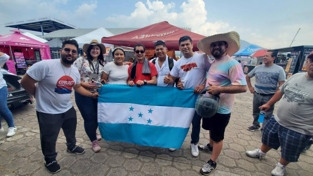Hondureño gana competencia de drifting en El Salvador