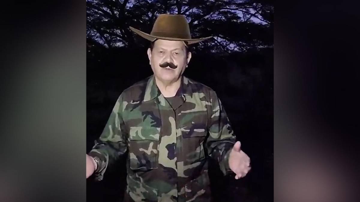 El general Romeo Vásquez Velásquez sale de su escondite