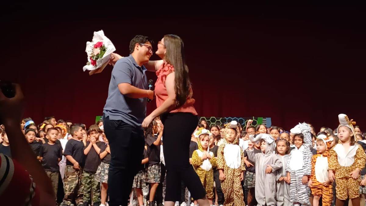 Talent show Grace Christian Academy: noche de música y de petición de matrimonio