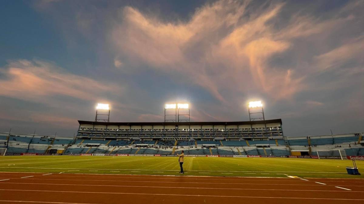 A menos de una hora para el inicio del partido, así se encuentra en estos momentos el estadio Olímpico de San Pedro Sula.