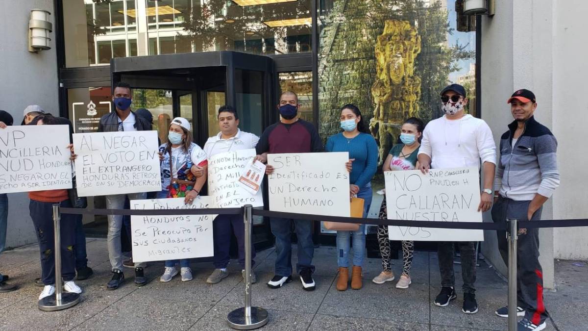 Hondureños en EEUU reclaman que no podrán votar en las elecciones generales