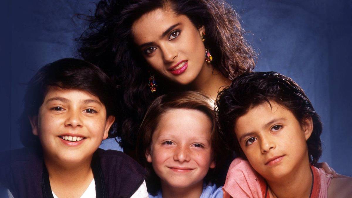 Salma Hayek cumple 59 años y  tres décadas abriendo puertas en Hollywood