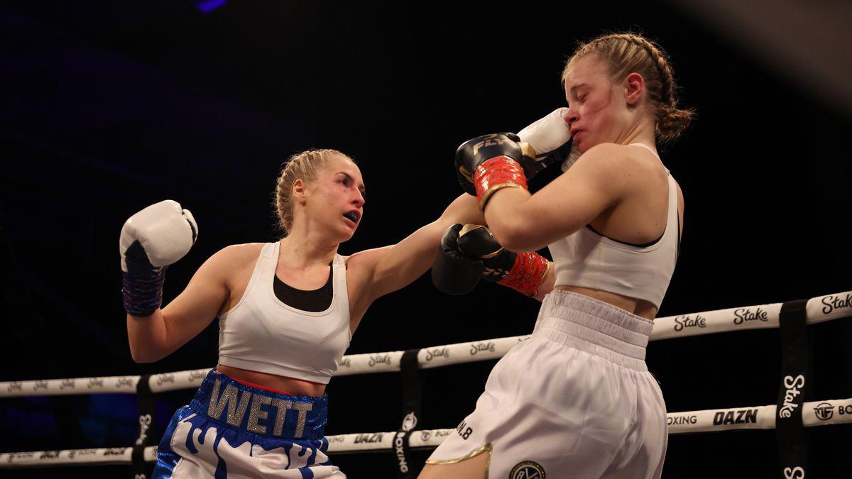 Astrid Wett le ganó a Keeley Colbran en el primer asalto de la pelea por nocaut técnico en el Utilita Arena de Sheffield.