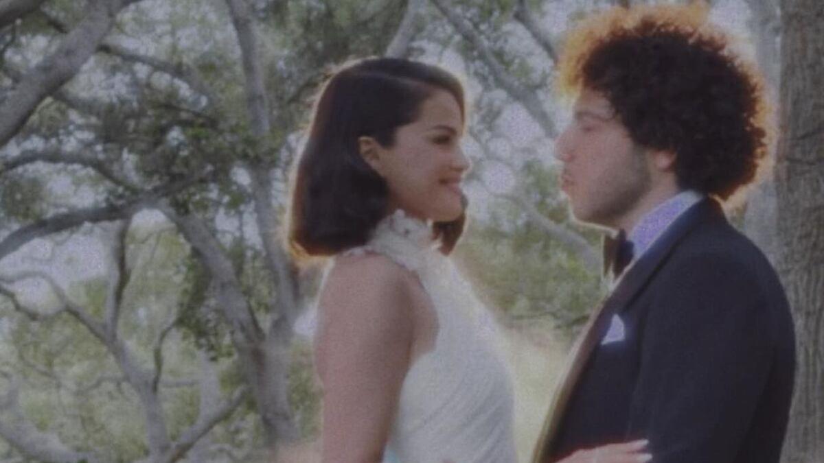 ¿Selena Gomez y Benny Blanco se divorcian? Esto circula en redes